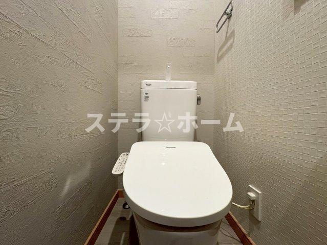 横堤2 中古戸建のトイレ|落ち着いた色調のトイレです