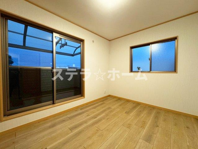横堤2 中古戸建の洋室|洋室です