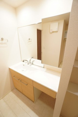 【独立洗面台】 | コーポスカイH | ※同物件・同タイプの写真です。