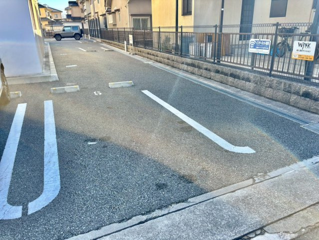 サンクネストⅠの駐車場