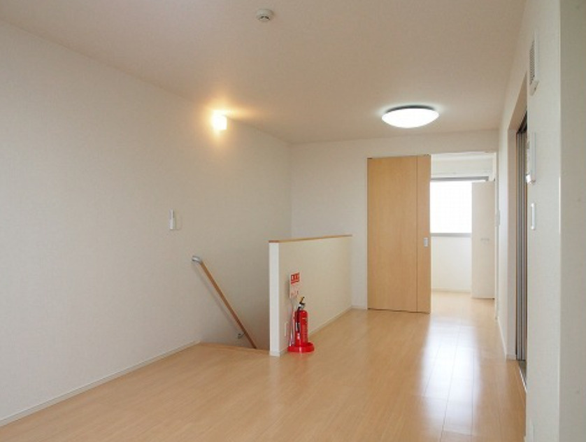 サンクネストⅠの居間・リビング