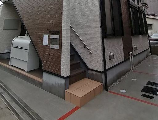 エルキュールテラスのエントランス