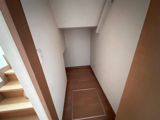 店舗付中古戸建　不破郡垂井町宮代　平成13年築の収納