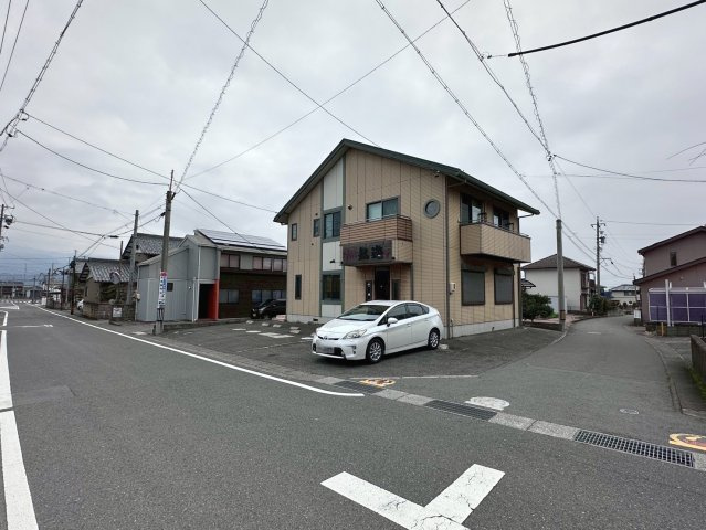 店舗付中古戸建　不破郡垂井町宮代　平成13年築の外観