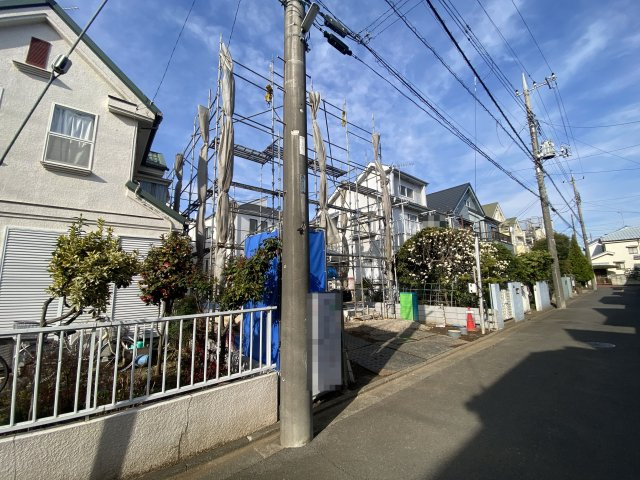 所沢市下安松2期の前面道路含む現地写真