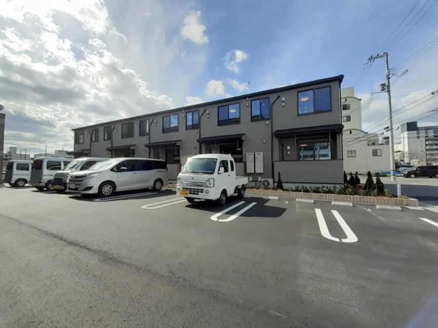 フラッツ・アイⅤの駐車場