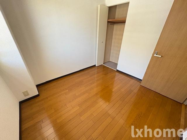 ライフ18の洋室|広々とした洋室です