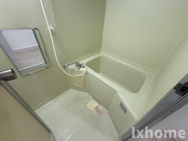 ライフ18の浴室|きれいなお風呂です