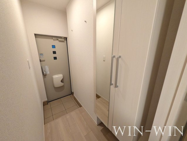 エアリー若松 Ⅲの玄関