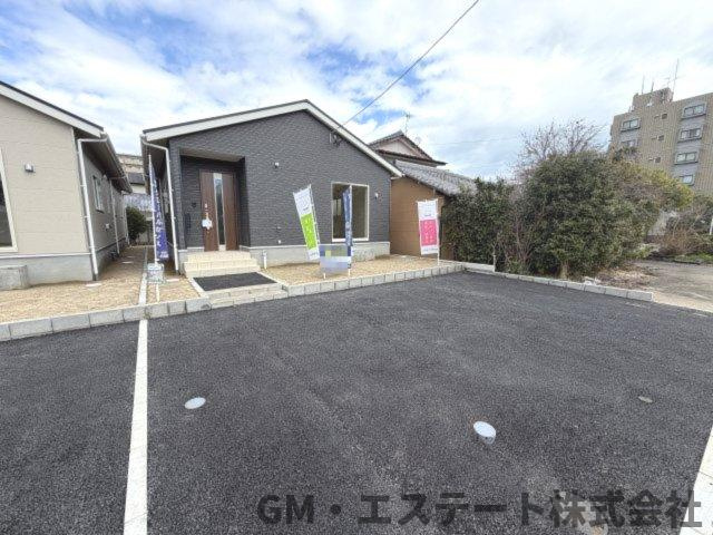 宮崎市大王町　新築住宅（第2-2号棟）の駐車場