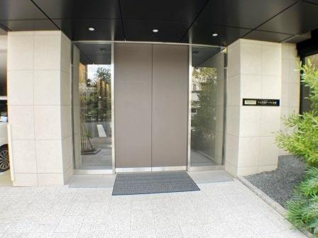 ウエリスアーバン大塚のエントランス