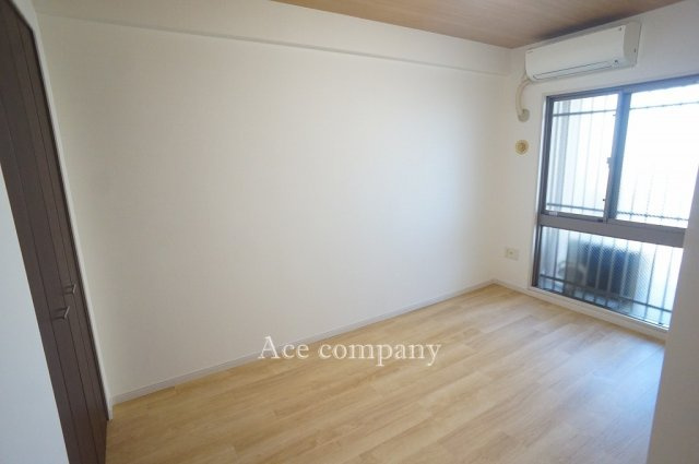 【寝室】の画像