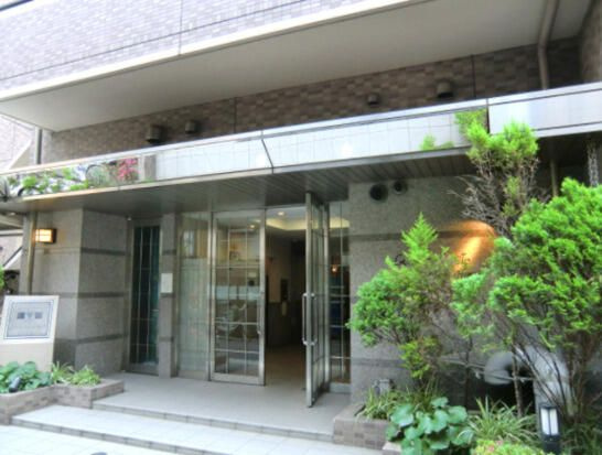 メゾン・ド・ヴィレ日本橋浜町のエントランス