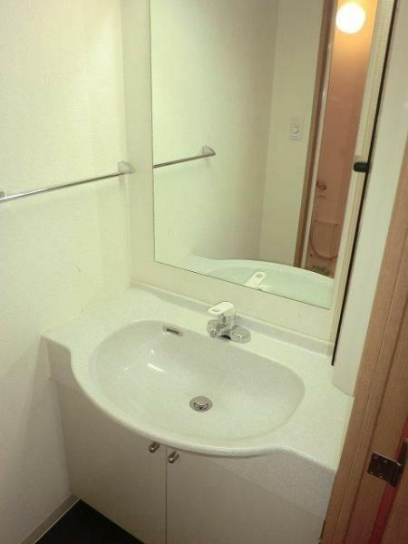 メゾン・ド・ヴィレ日本橋浜町の洗面所