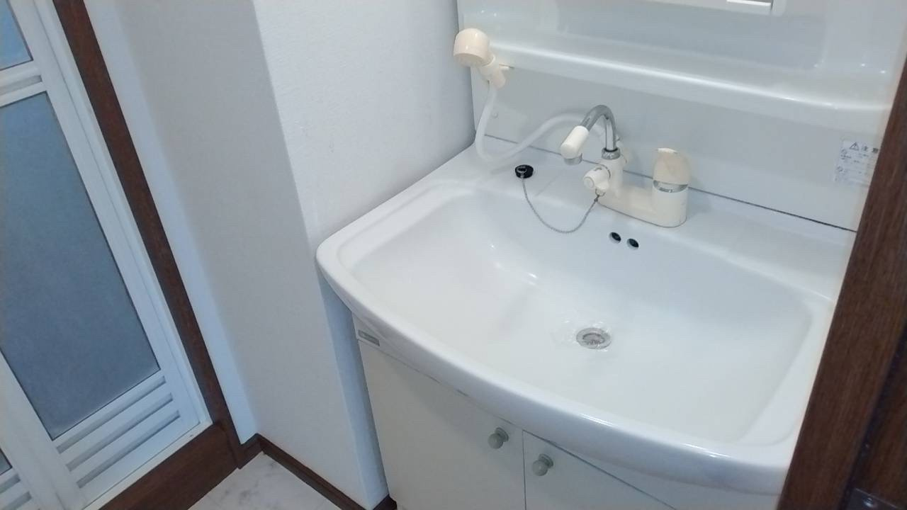 アビタシオン天拝の独立洗面台|独立洗面台あり、毎朝おしゃれに忙しい女性の方におすすめです