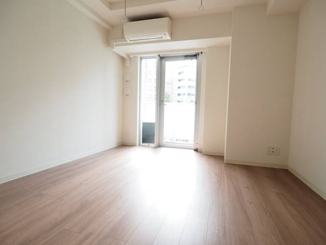 新品家具付きマンション本郷8(KaGood東京)の居間・リビング