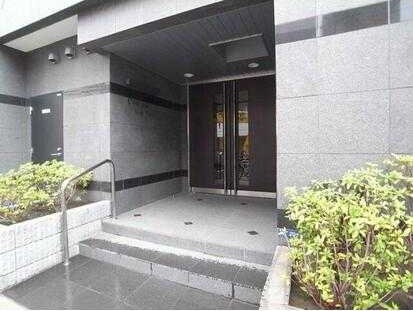 墨田区横川２丁目の賃貸マンションのエントランス