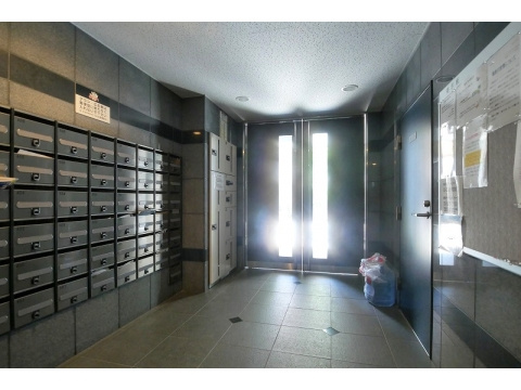 墨田区横川２丁目の賃貸マンションのエントランス