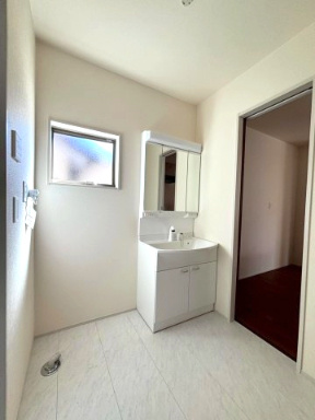 あきる野野辺　新築！小学校徒歩7分の独立洗面台