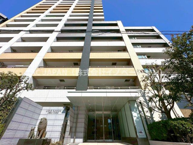 ライオンズ墨田アーバンマークスの外観|【2009年築・ペット飼育可】
利便性に優れた「ライオンズ墨田アーバンマークス」は築後約17年の時を経ても色褪せることなく存在感をアピールしています。リノベーション工事に伴い3/1から内覧可能です。