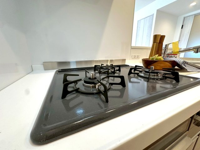 ライオンズ墨田アーバンマークスの浴室|リフォーム工事中でもご見学（内覧）可能です。工事の進捗やエントランス・周辺状況の確認に合わせて同リフォームの完成現場もご覧いただけますので、お気軽にお問合せください。
※写真は同仕様の浴室。