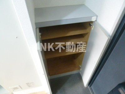 【収納】 | ロイヤルアーク八戸ノ里（八戸ノ里賃貸） | シューズボックスです