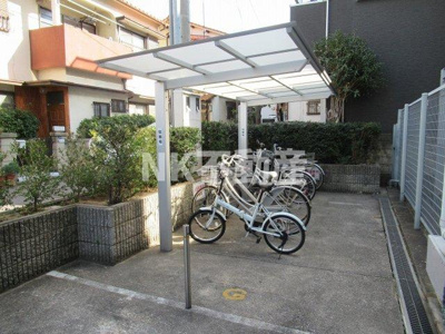 【その他共用部分】 | ロイヤルアーク八戸ノ里（八戸ノ里賃貸） | 駐輪場です