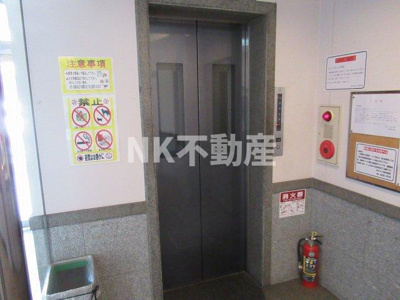 【その他共用部分】 | ロイヤルアーク八戸ノ里（八戸ノ里賃貸） | エレベーターです