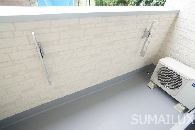 熊本市西区二本木３丁目のアパートのバルコニー