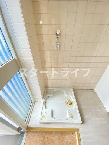大阪市東淀川区淡路２丁目の賃貸マンションの洗面所