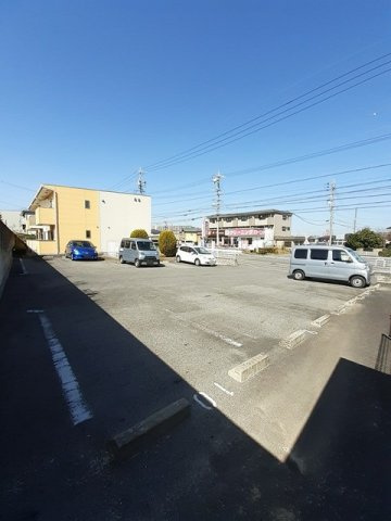 Ｌａ　Ｍｅｒｅ　真伝の駐車場