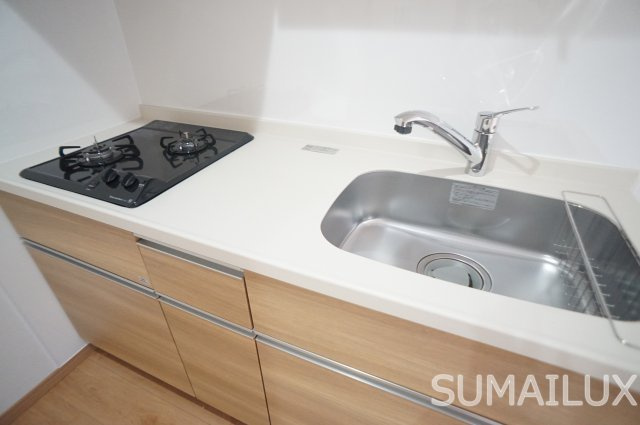 熊本市西区二本木３丁目のアパートのキッチン