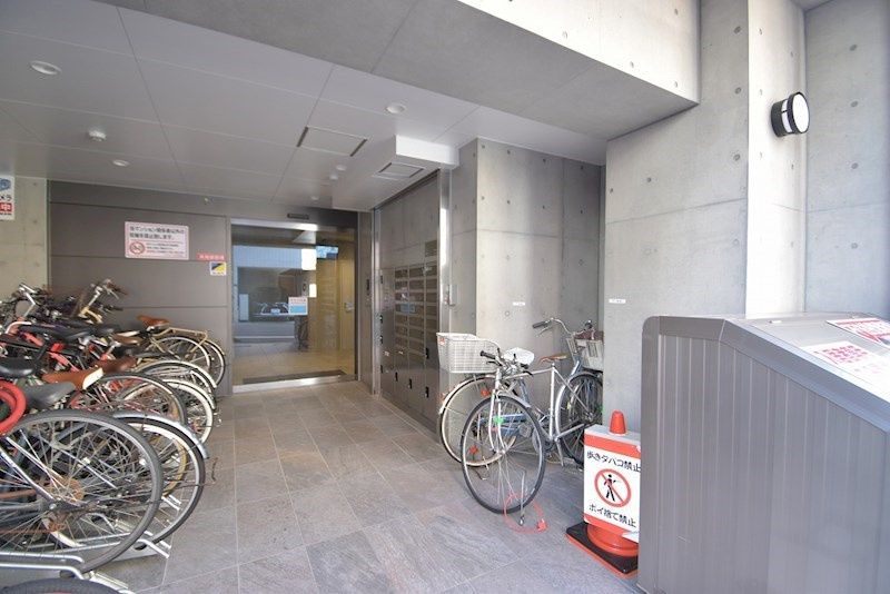モデラート上町台のエントランス
