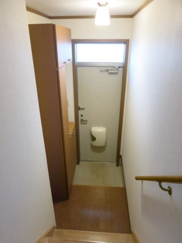 クレストール　イン　エクセルの玄関