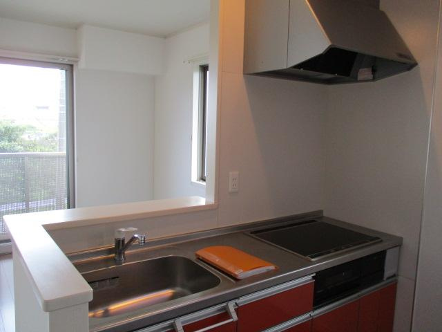 レフィナード橋目町　Bのキッチン