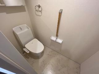 ソラーレ（東松山市美原町　アパートⅡ期新築工事）のトイレ|シャワー付トイレ（イメージ）