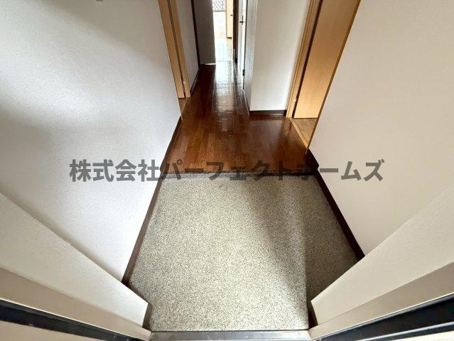 プレザント枚方の玄関|シンプルで使いやすい玄関です