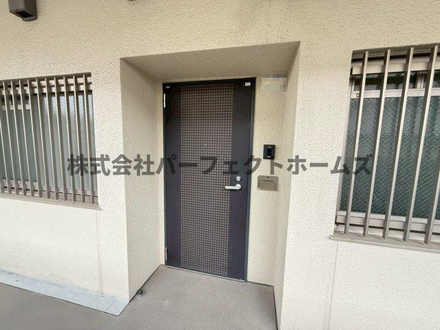 プレザント枚方の玄関|きれいな玄関です