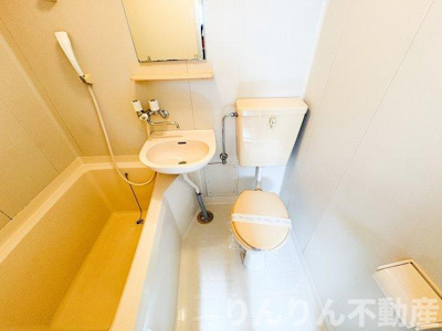 【独立洗面台】 | 仲之町ラバーズハウス | 独立洗面台あり、毎朝おしゃれに忙しい女性の方におすすめです