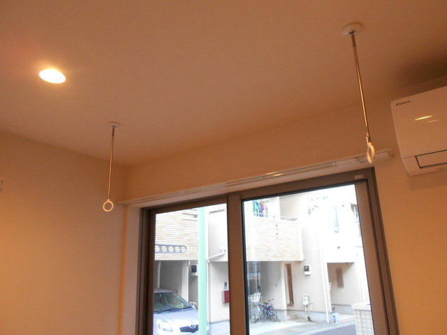 ラウレア中延の内装|室内物干しフック