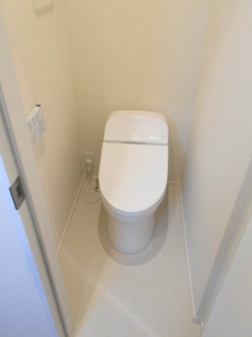 ラウレア中延のトイレ|温水洗浄便座付き