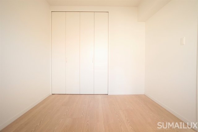 熊本市南区田井島３丁目の賃貸マンションの洋室