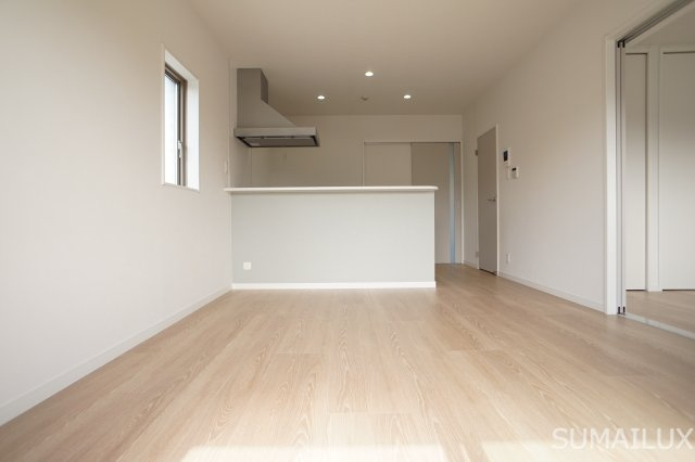 熊本市南区田井島３丁目の賃貸マンションの居間・リビング