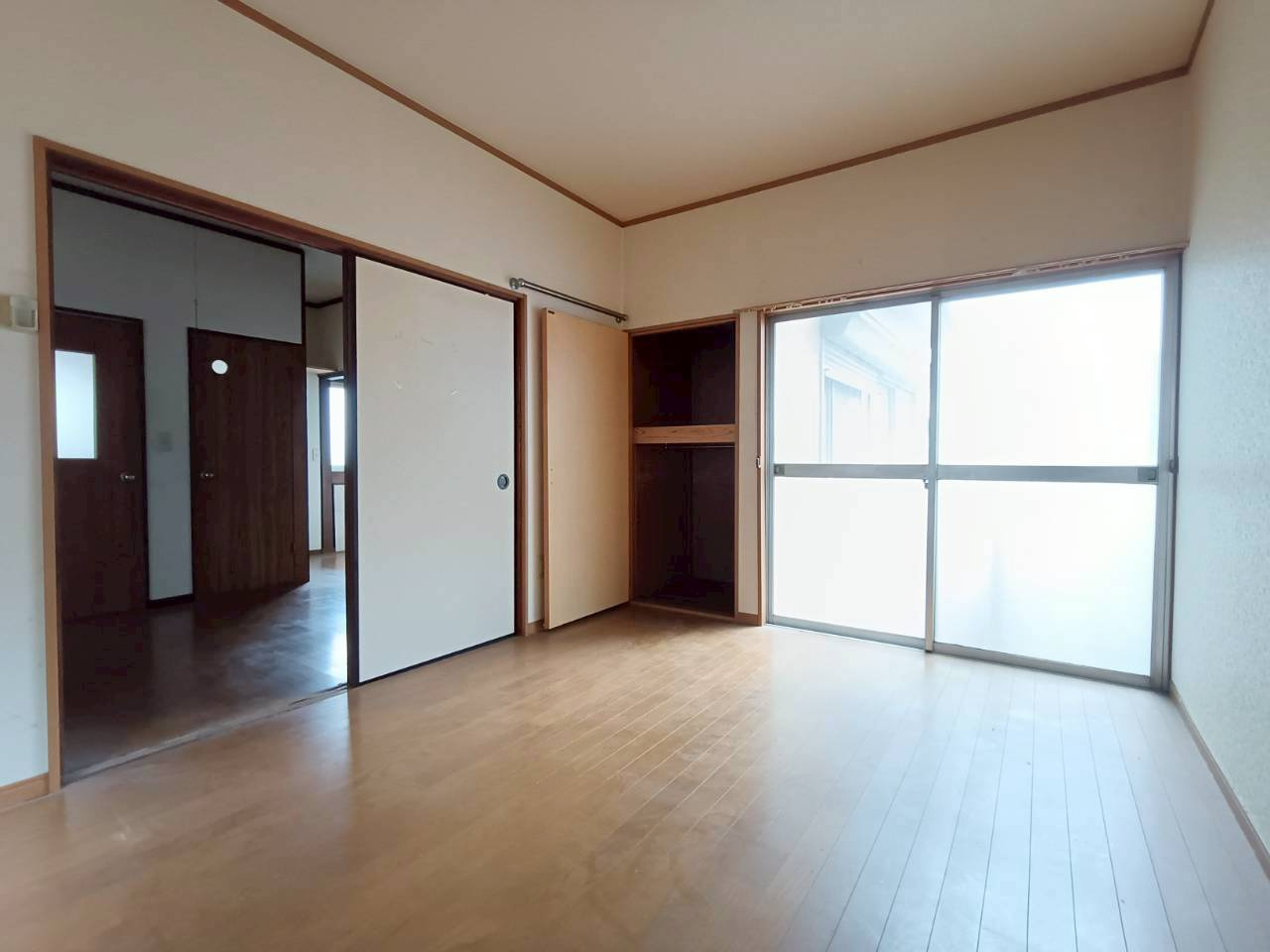 三郷市　新和4丁目　中古戸建の洋室|心地よく休めるようゆったりとした広さを確保しています