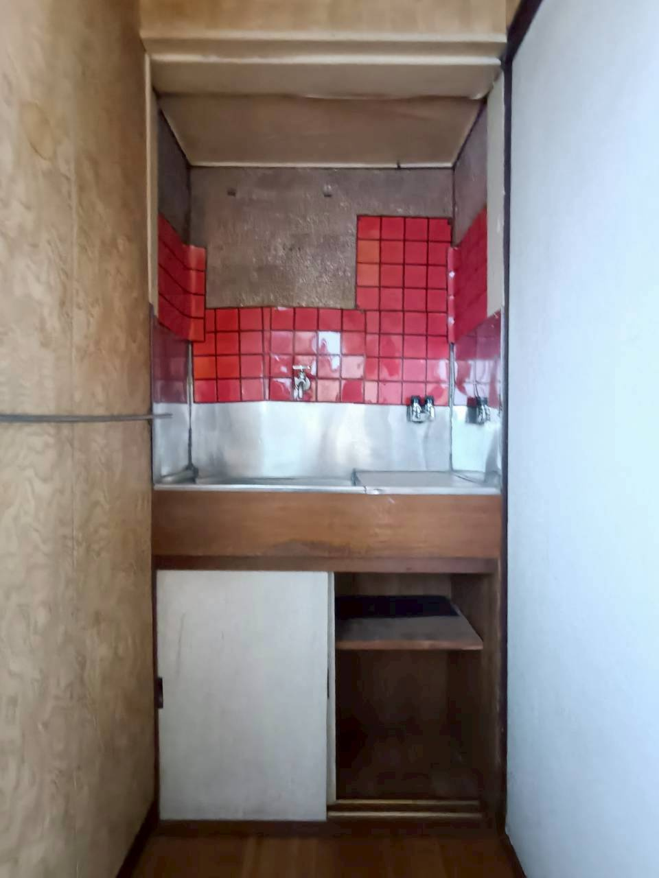 三郷市　新和4丁目　中古戸建の設備|2階ホール部分　水栓とガス栓があります