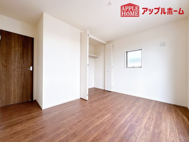 [新築住宅] 鴻巣市松原 全7棟の洋室|２階居室は全室収納あり！たっぷりある収納活用でお部屋もキレイを保てます♪