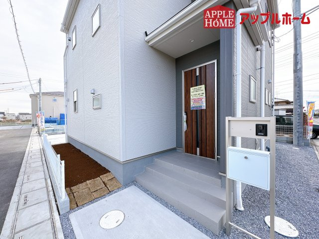 [新築住宅] 鴻巣市松原 全7棟のエントランス|ぜひ現地にて、実際の建物・街並み・日当たり等ご確認下さい♪お問い合わせはお気軽に☆　TEL「0120-466263」