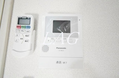 【セキュリティ】 | ライブリー元橋本 | モニター付きインターフォンです。