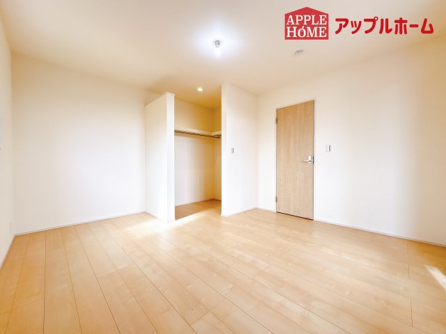 [新築住宅] 鴻巣市松原 全7棟の洋室|２階居室は全室収納あり！たっぷりある収納活用でお部屋もキレイを保てます♪