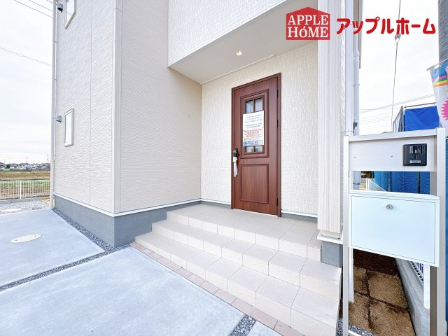 [新築住宅] 鴻巣市松原 全7棟のエントランス|ぜひ現地にて、実際の建物・街並み・日当たり等ご確認下さい♪お問い合わせはお気軽に☆　TEL「0120-466263」